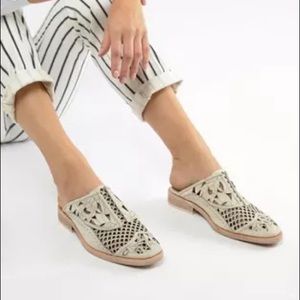 Free People carved leather mule